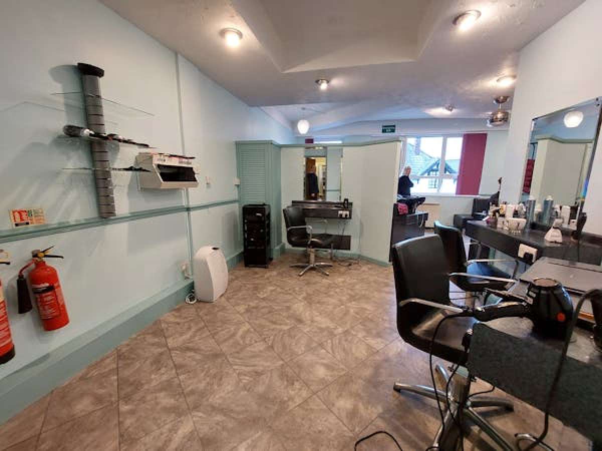 Office in Knutsford - photo 2