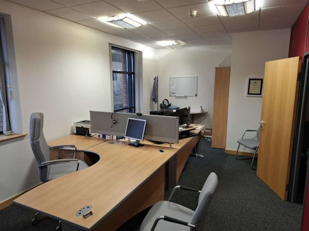 Office in Ashby-De-La-Zouch - photo 2