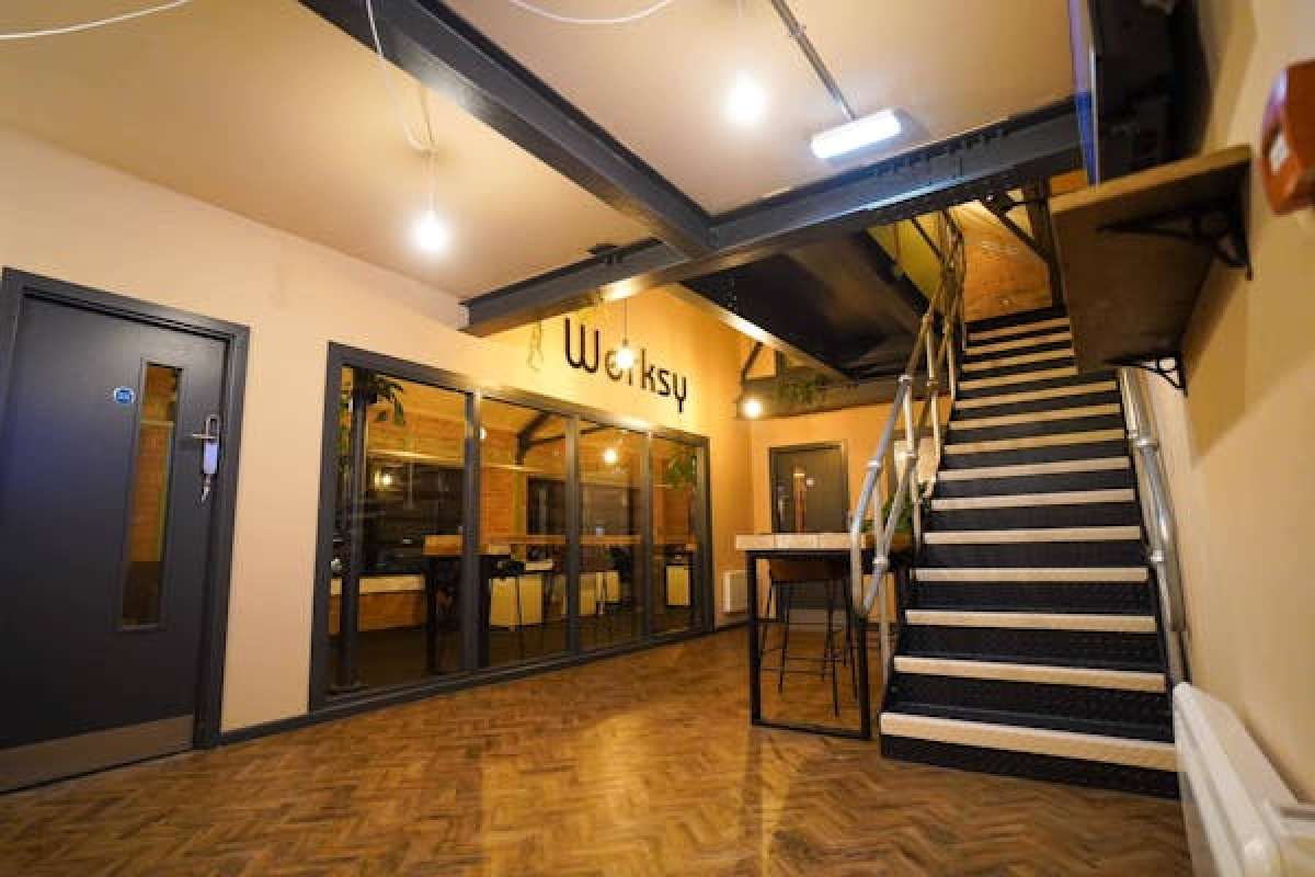 Office in Southport - photo 2