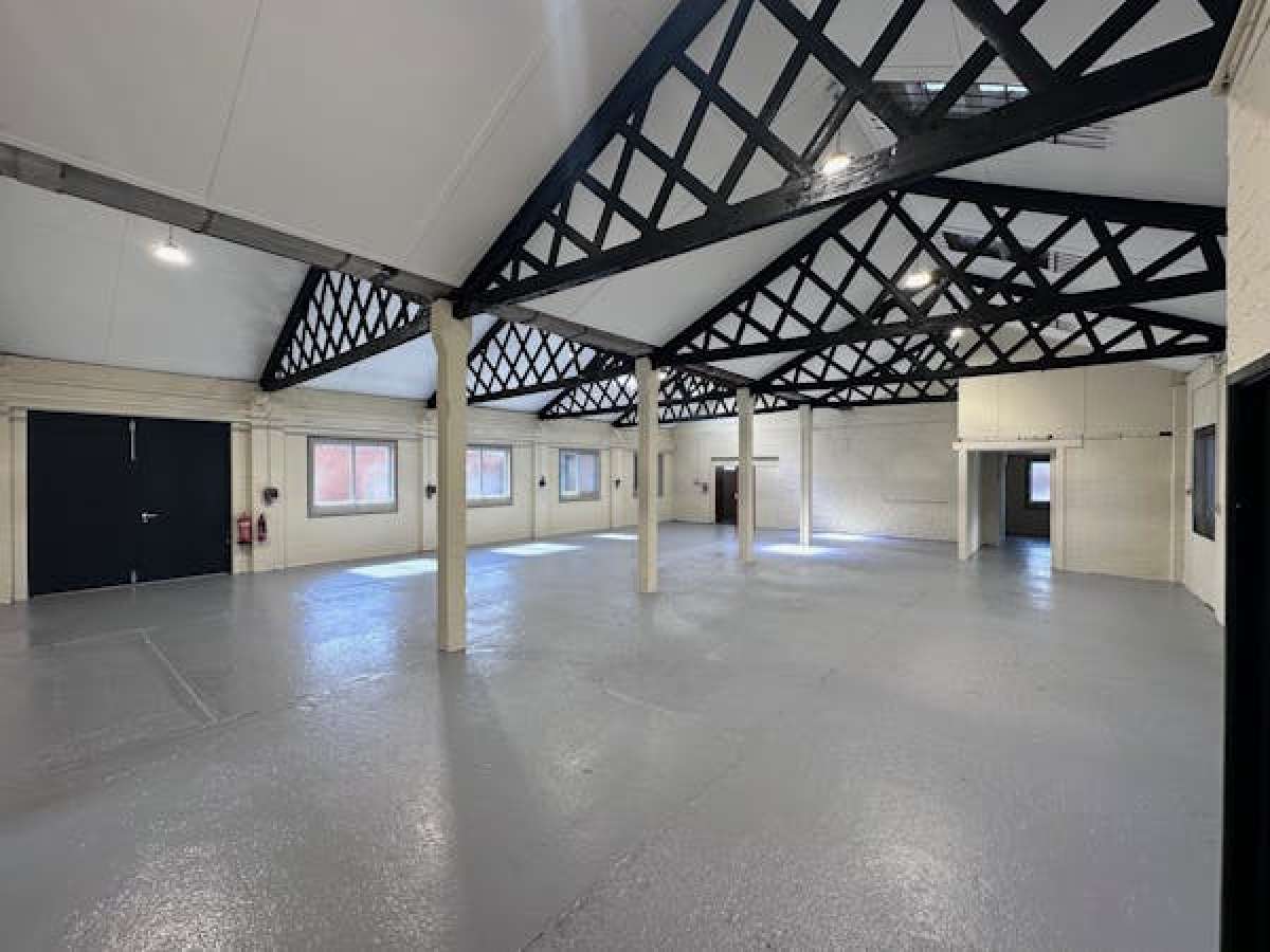 Industrial Unit in Abbey Wood - photo 3
