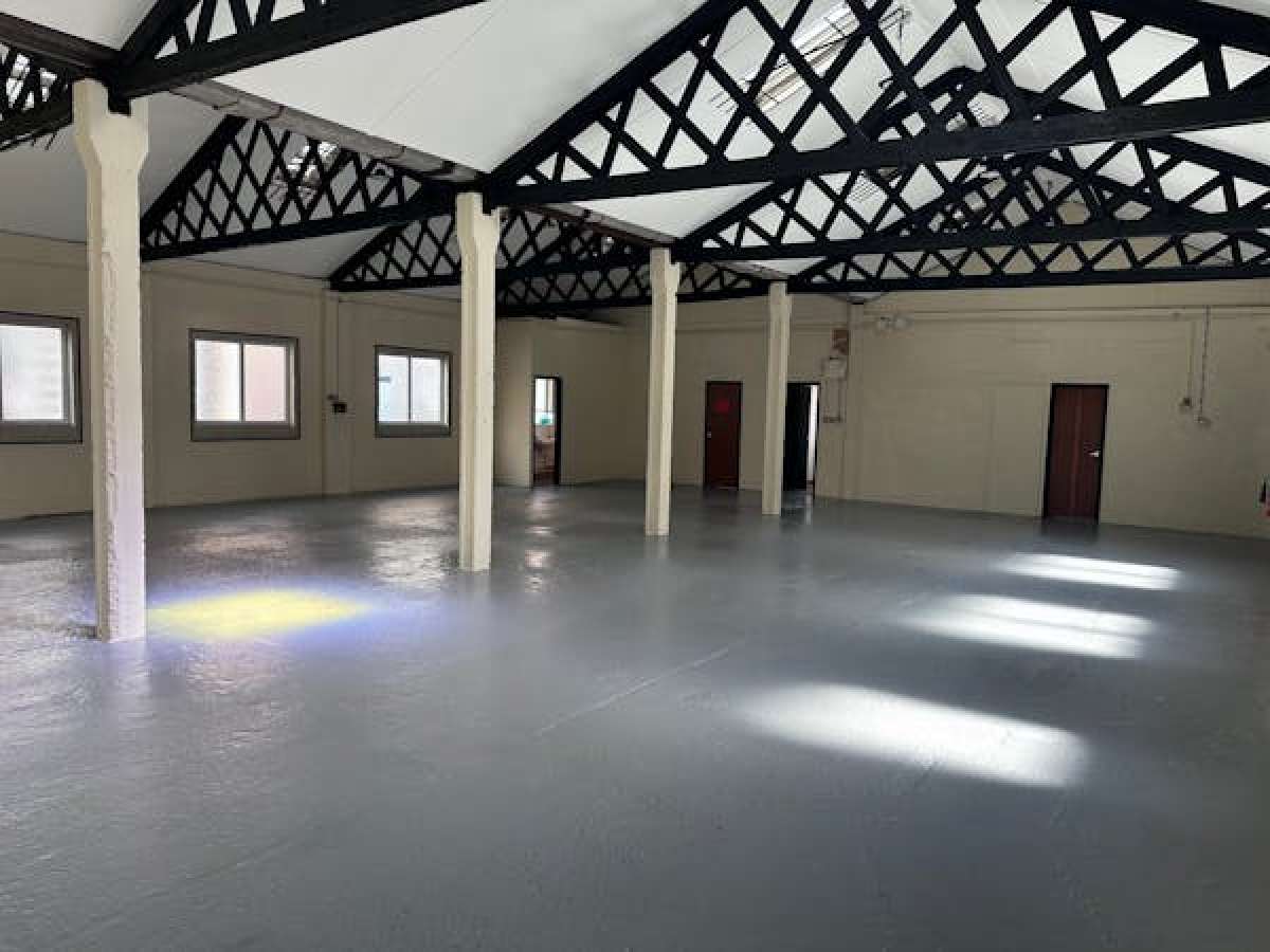 Industrial Unit in Abbey Wood - photo 4