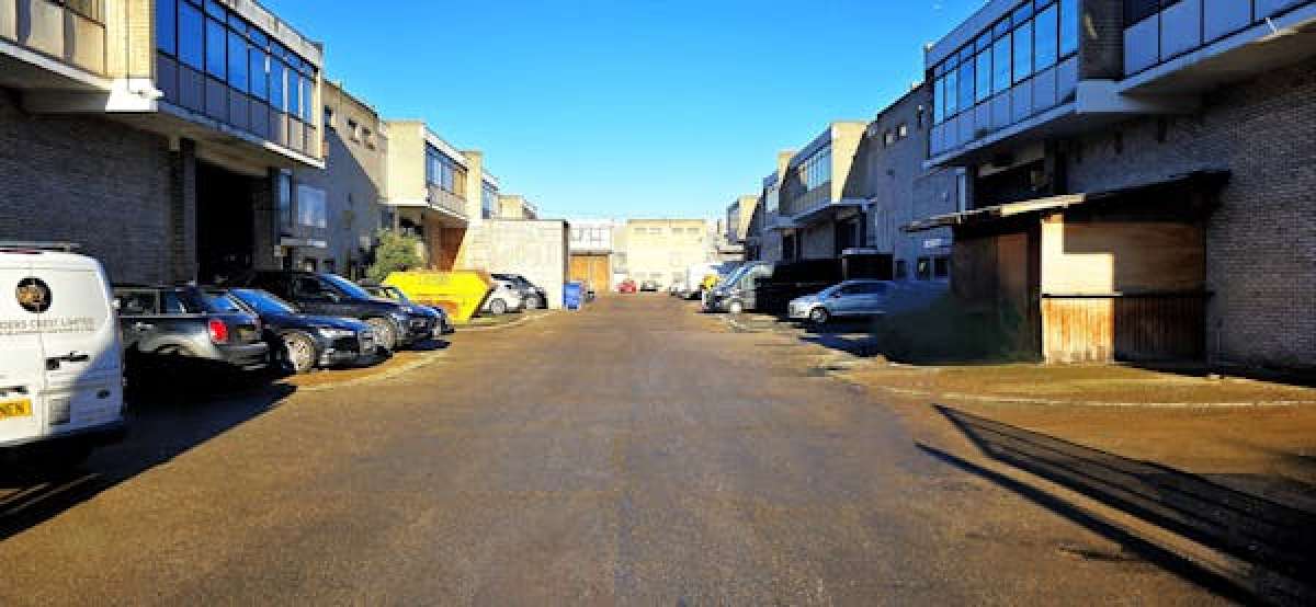 Industrial Unit in Charlton - photo 2