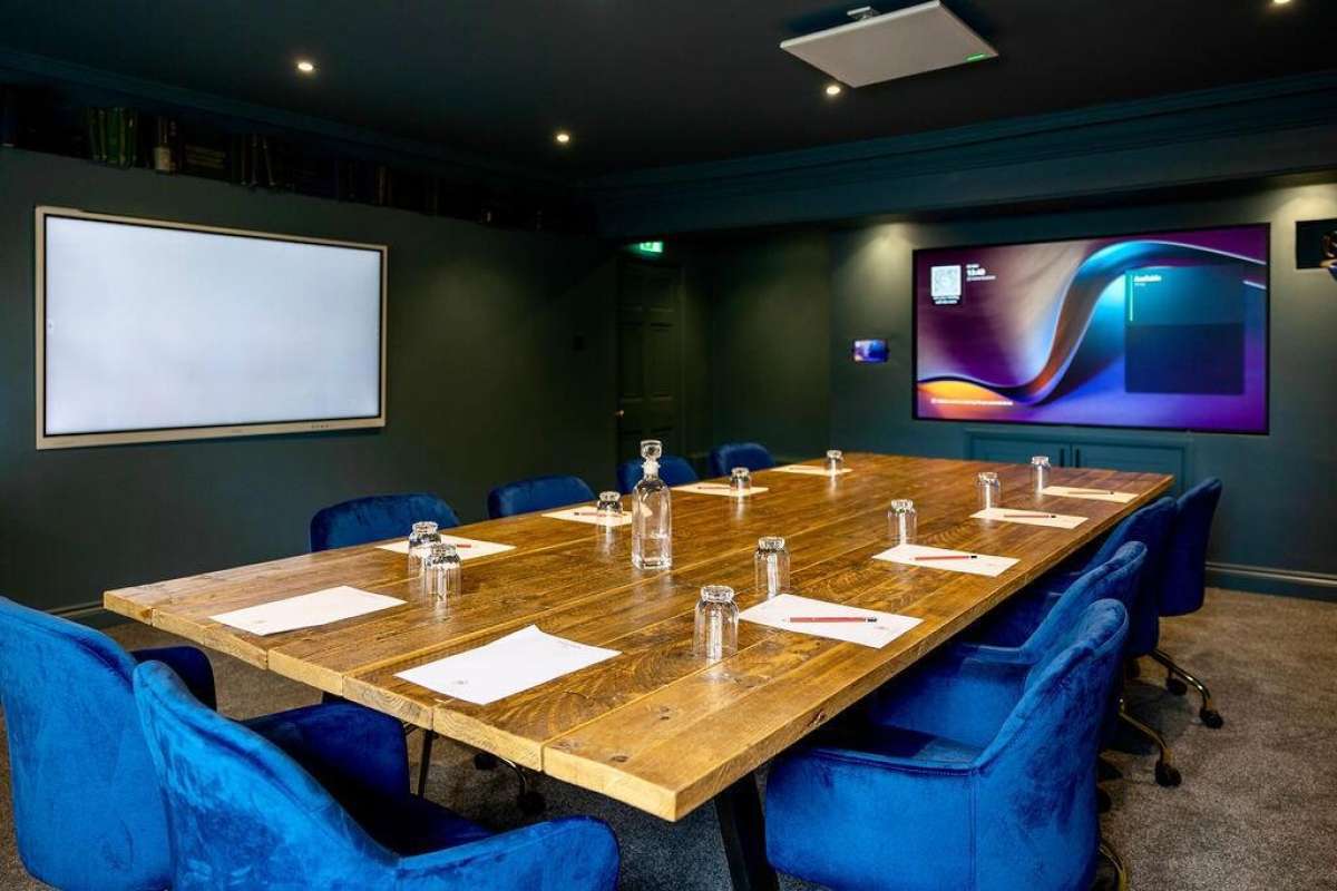 Office in Corsham - photo 4