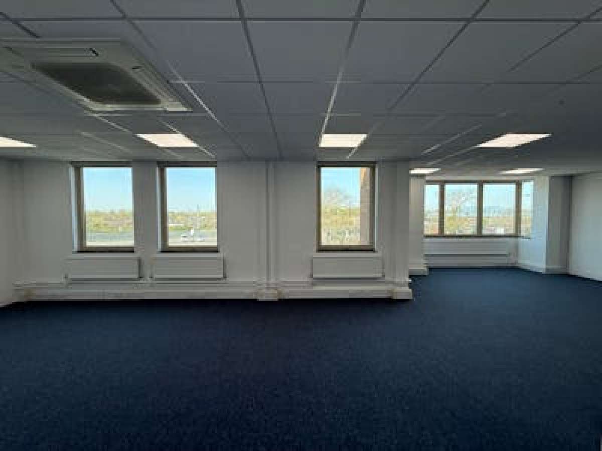 Office in Peterborough - photo 4