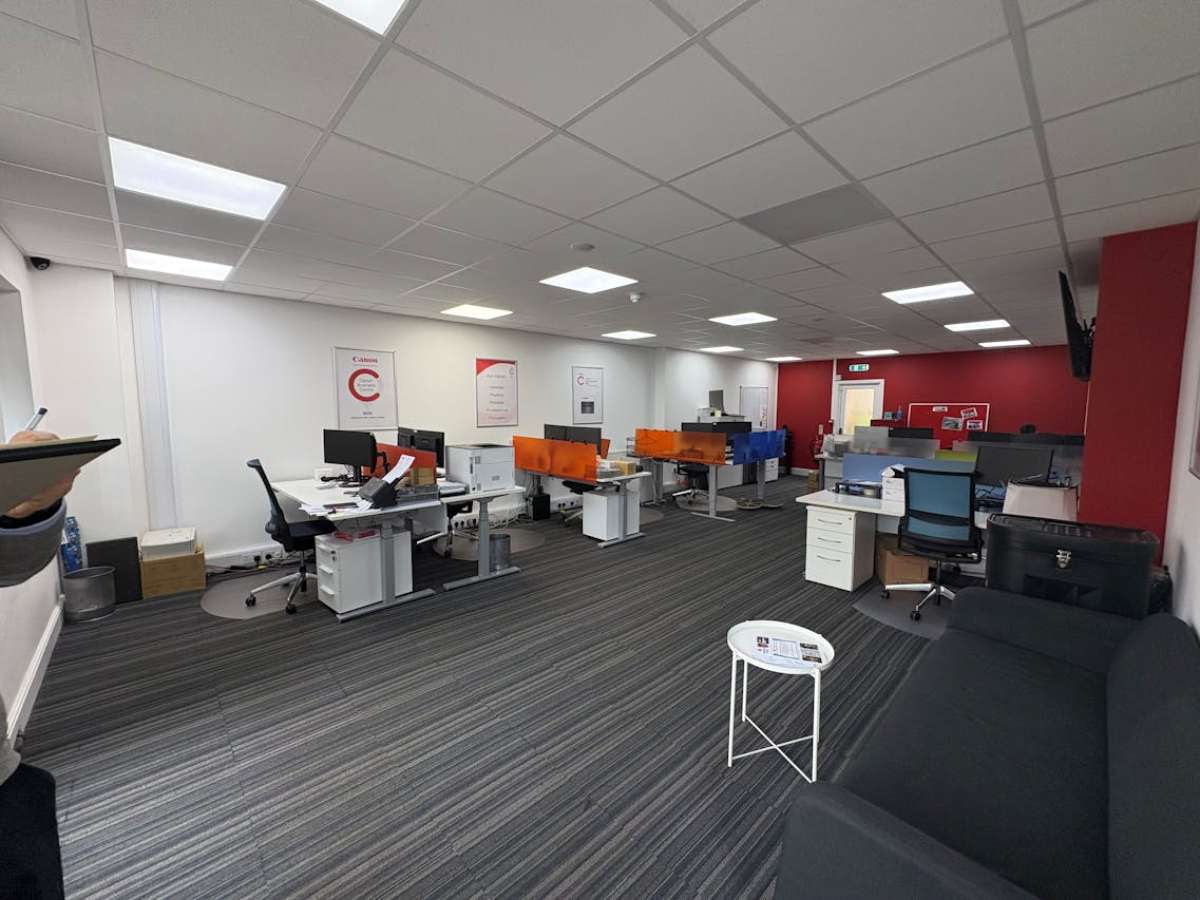 Office in Southampton - photo 2