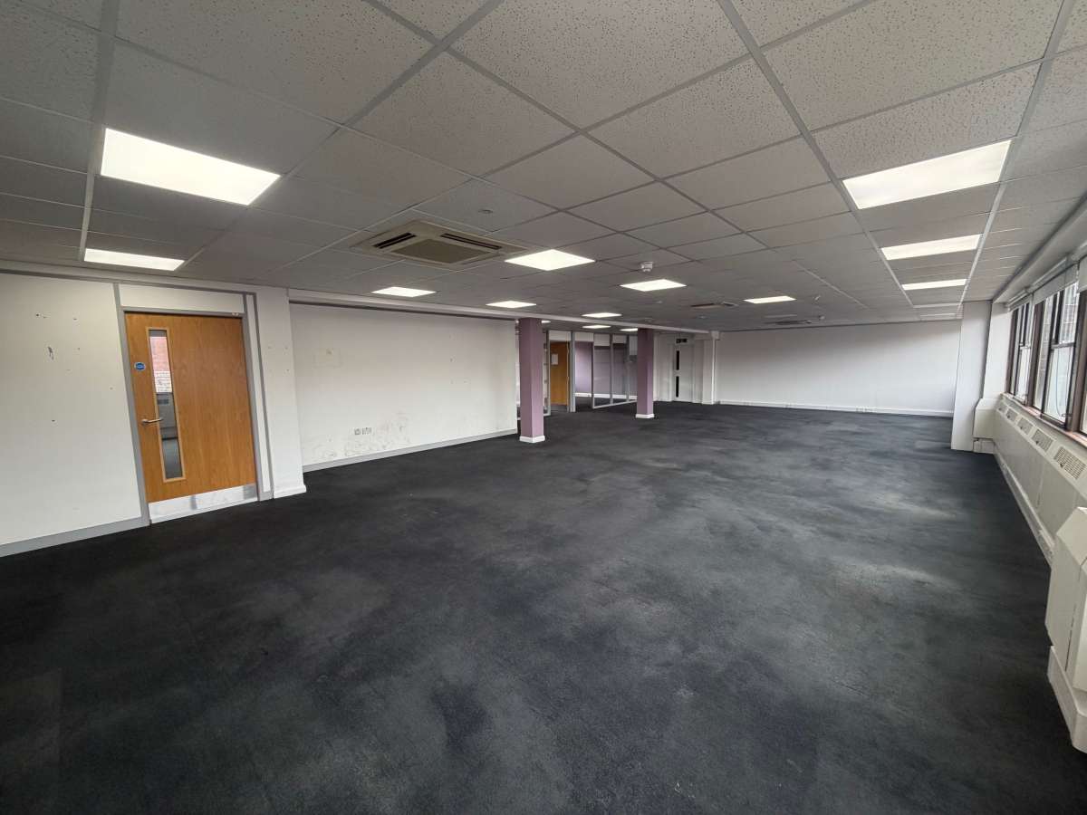 Office in Derby - photo 2