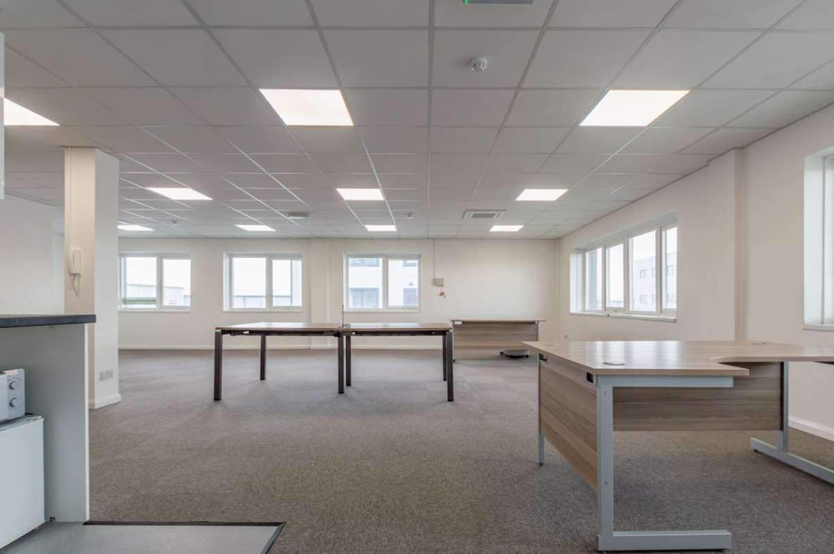 Office in Wimborne - photo 4