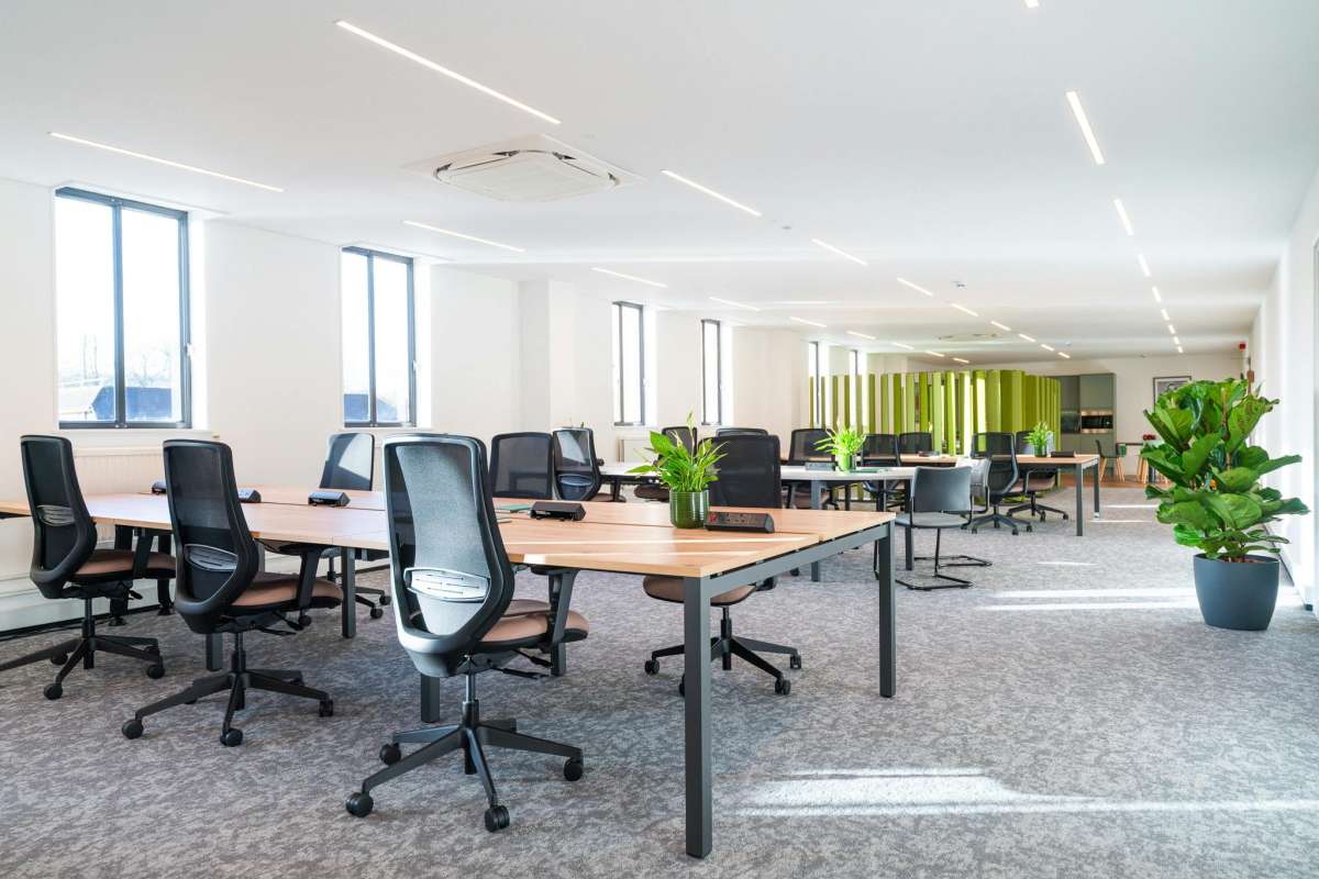 Office in Reigate - photo 2