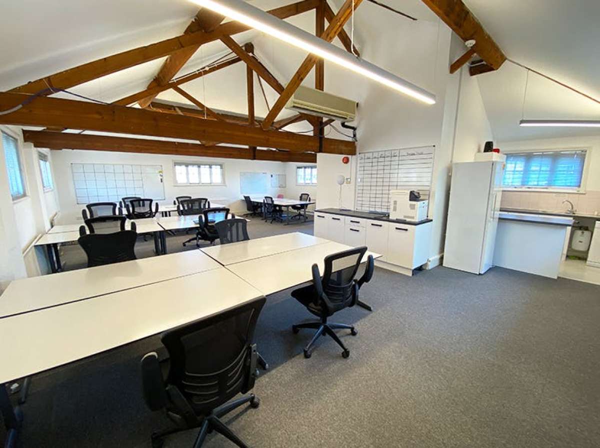 Office in Dartford - photo 2