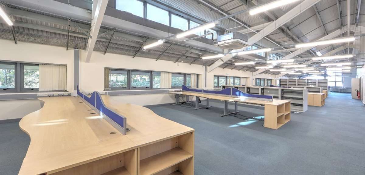 Office in Ashford - photo 2
