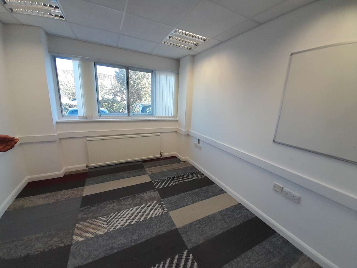 Office in Waterbeach - photo 3
