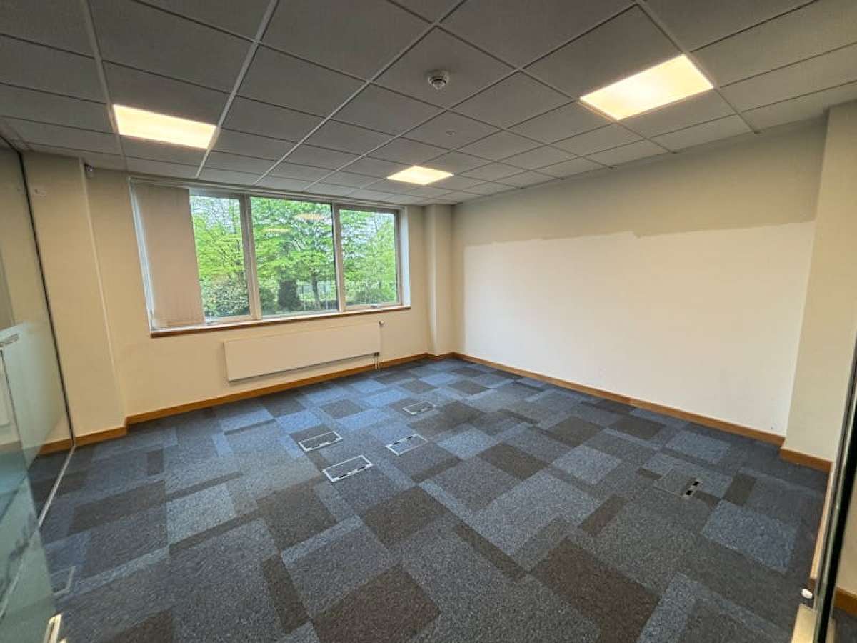 Office in Andover - photo 4