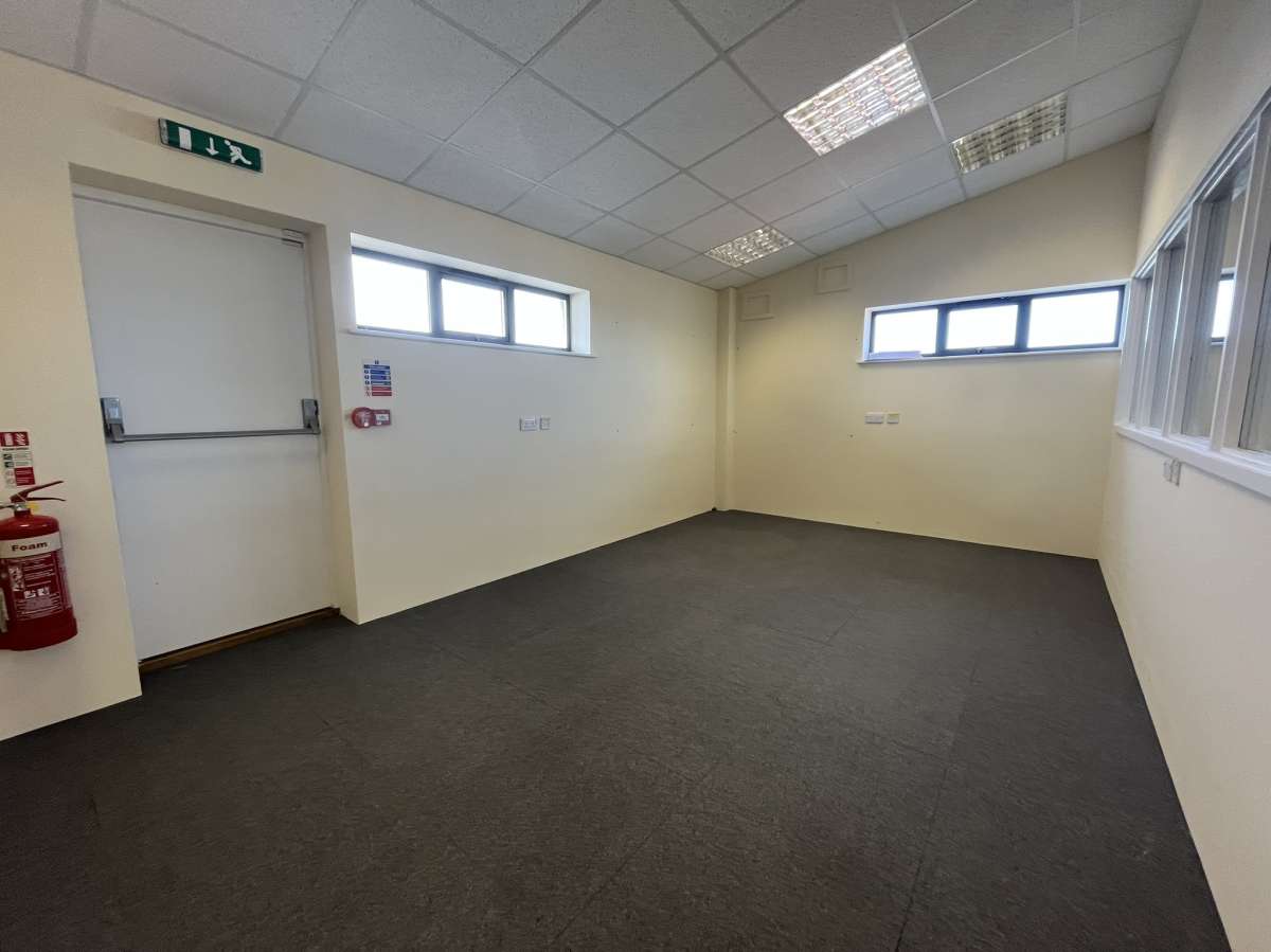 Office in Ipswich - photo 4