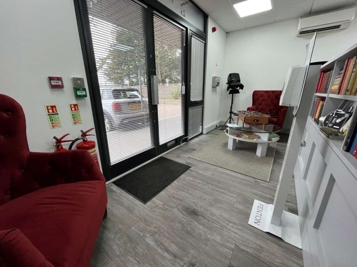 Office in Colchester - photo 4
