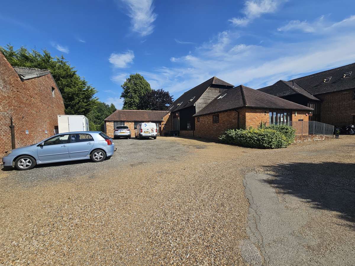 Office in Maidstone - photo 4
