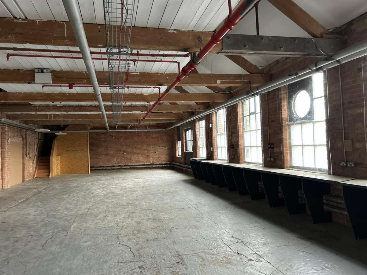 Office in Loughborough - photo 4
