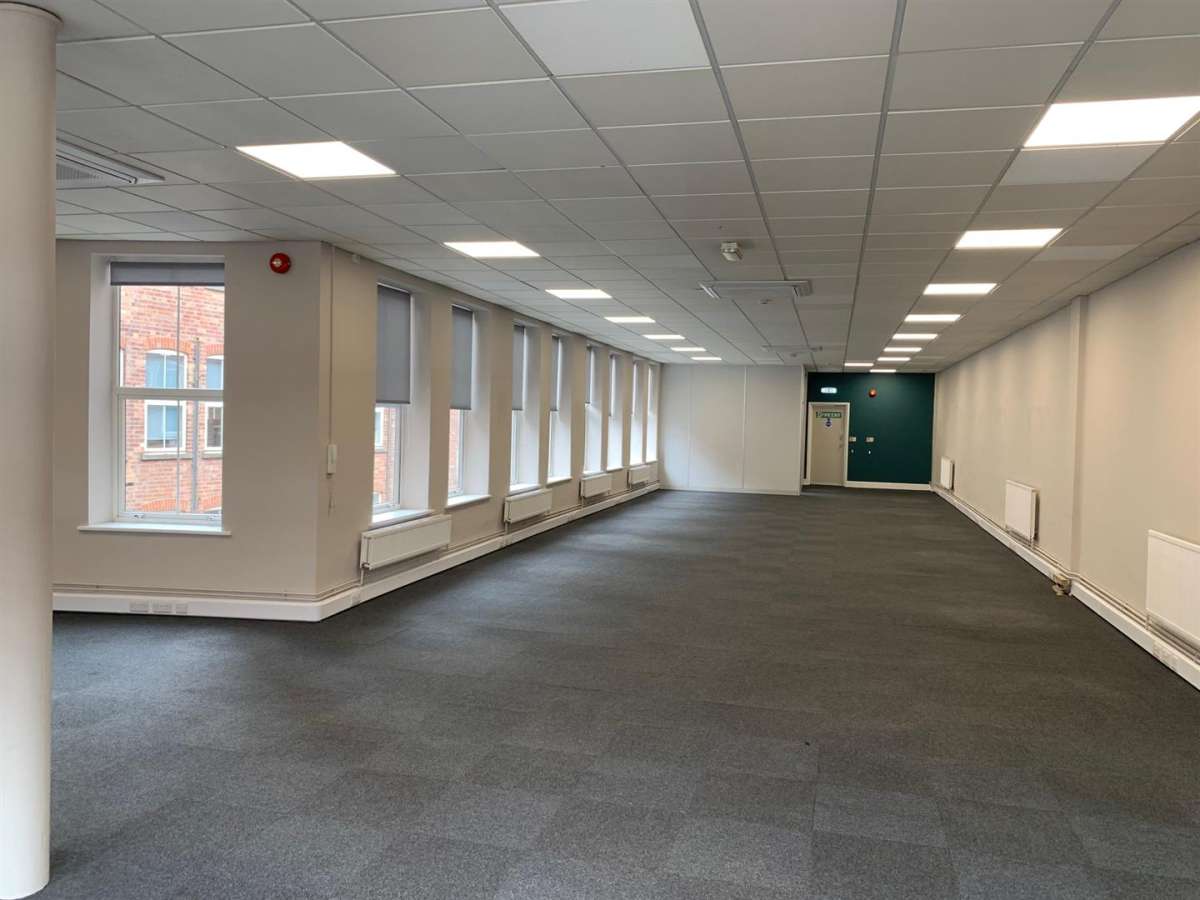 Office in Nottingham - photo 2
