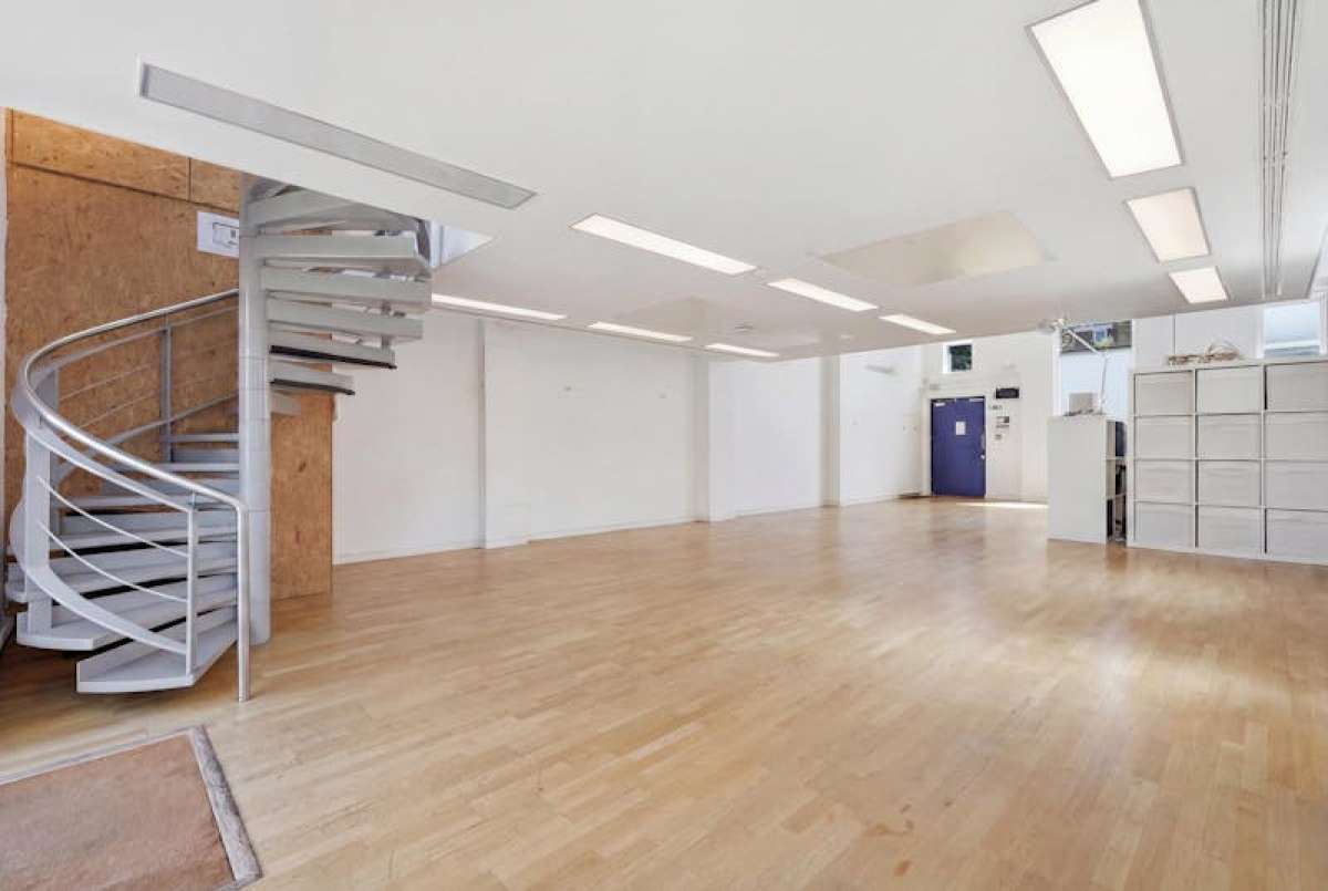 Office in London - photo 3