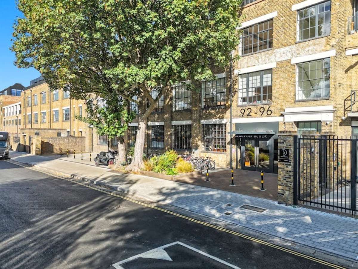 Office in London - photo 2