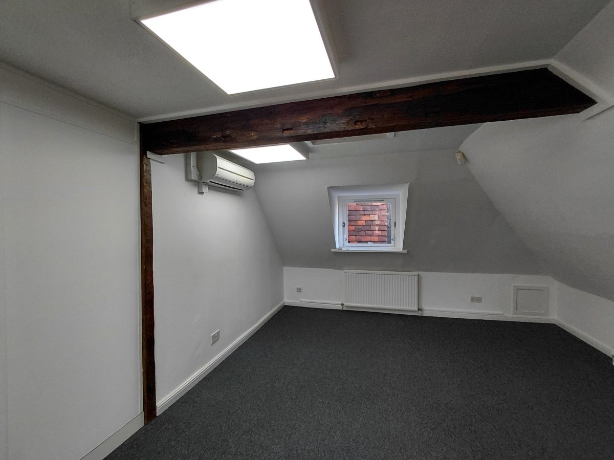 Office in Westerham - photo 3