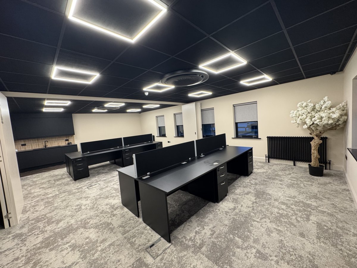 Office in Fareham - photo 2