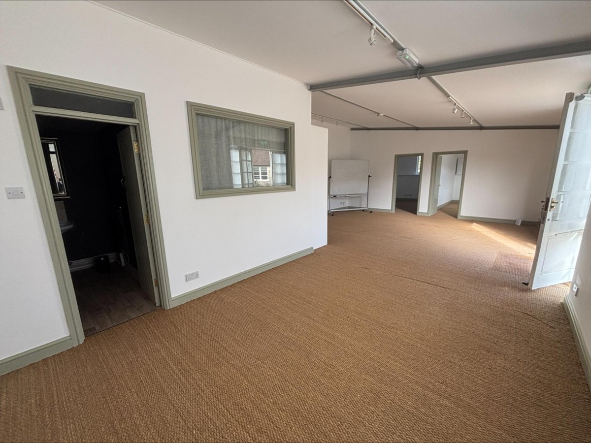 Office in Frome - photo 4
