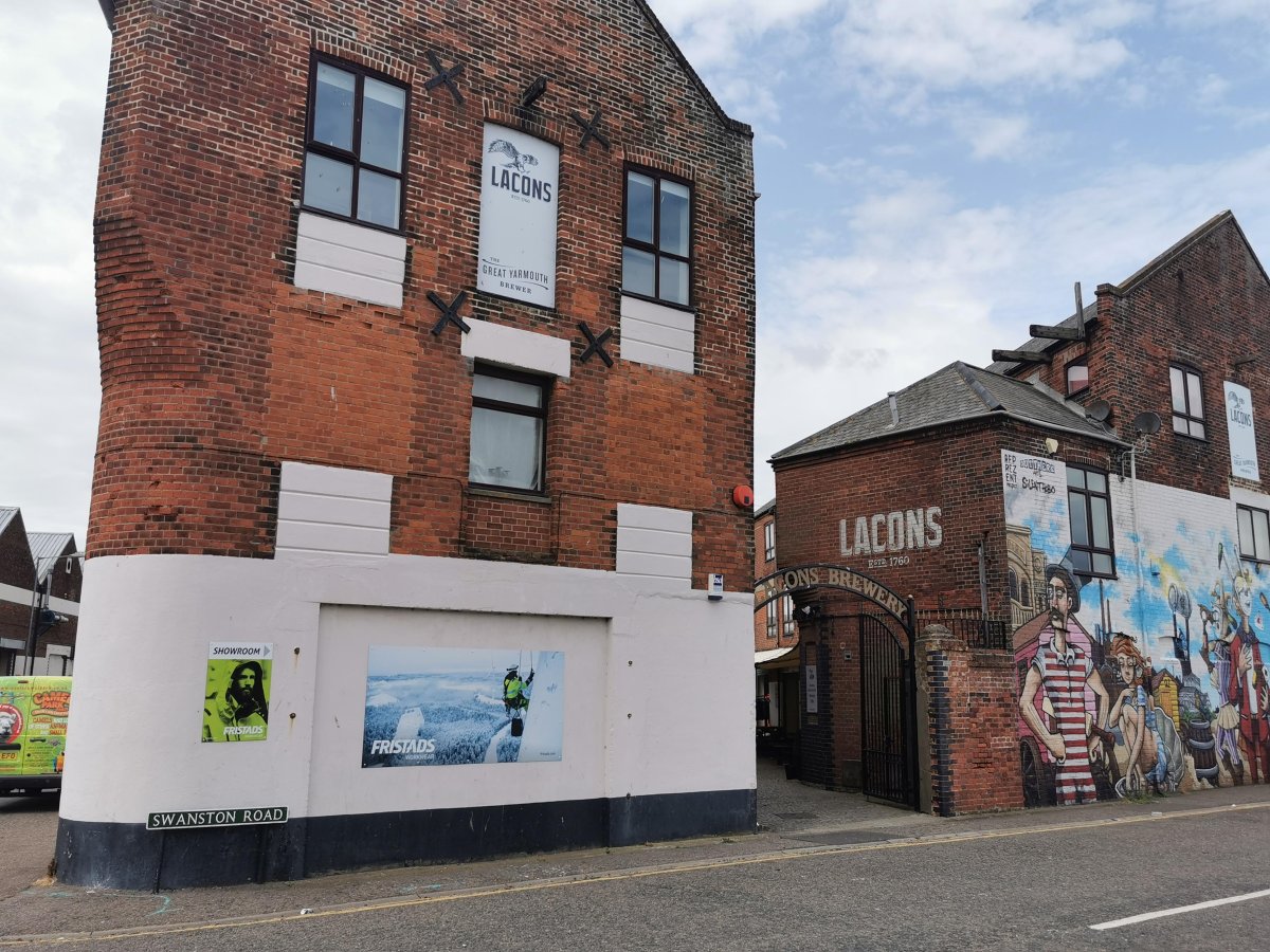 Office in Great Yarmouth - photo 2