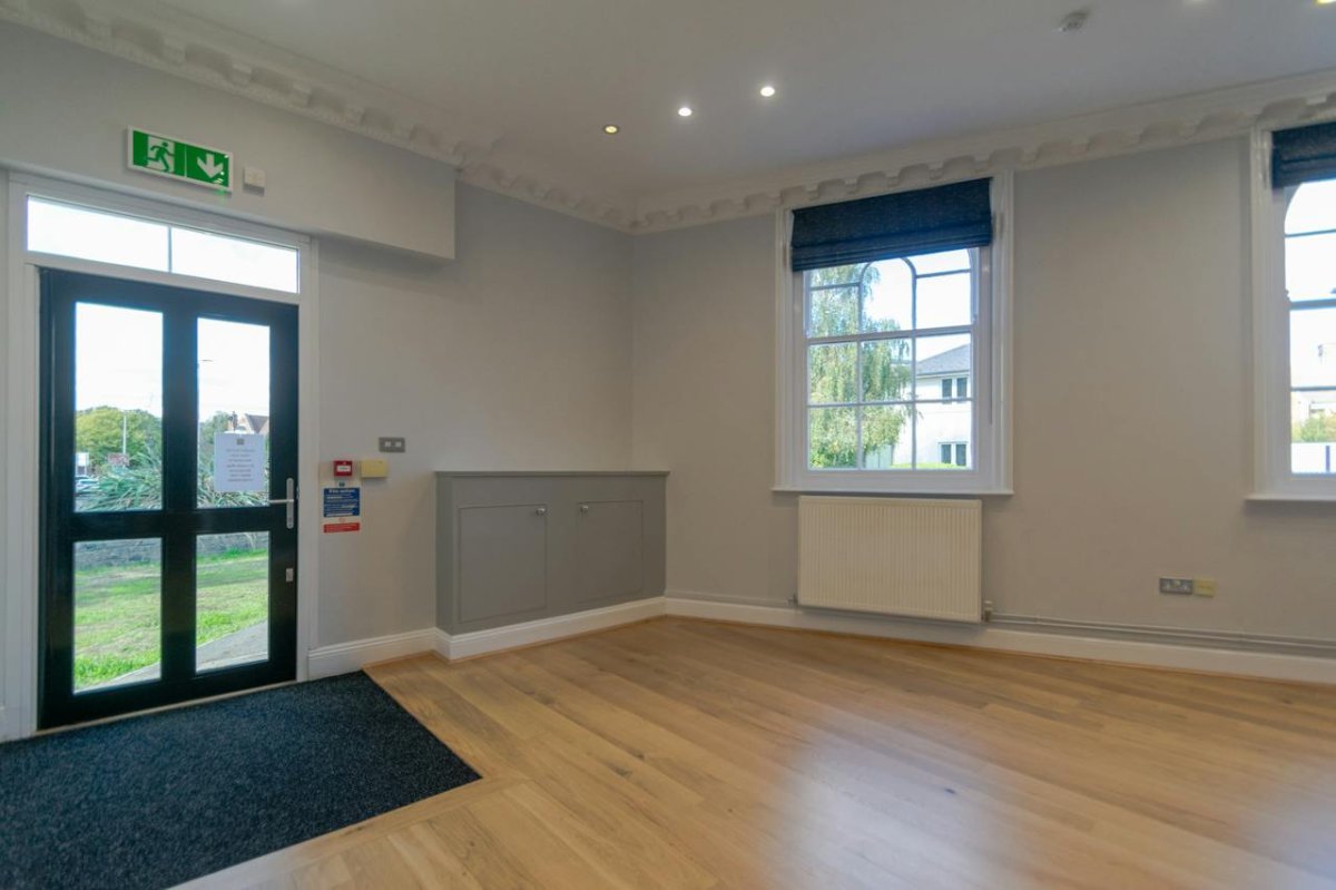 Office in Poole - photo 2