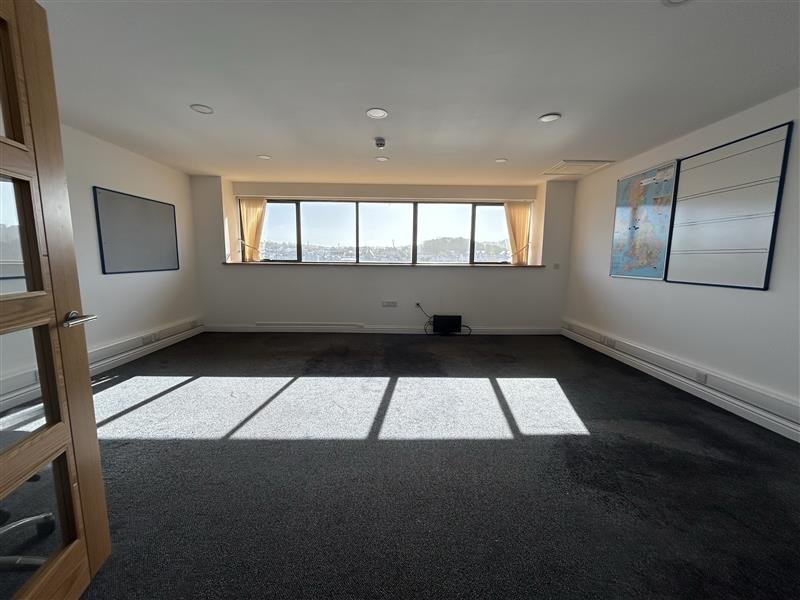Office in Plymouth - photo 4
