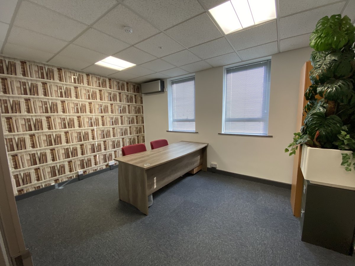 Office in King's Lynn - photo 4