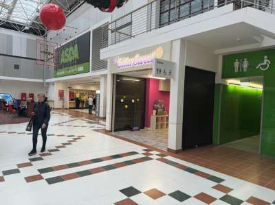 Retail/Shop in Livingston - photo 4