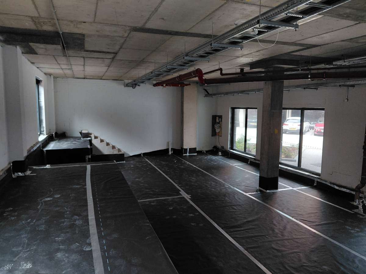 Retail/Shop in Bristol - photo 4