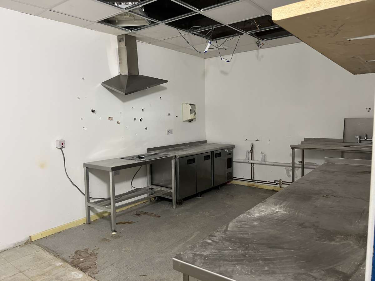 Retail/Shop in Exeter - photo 3