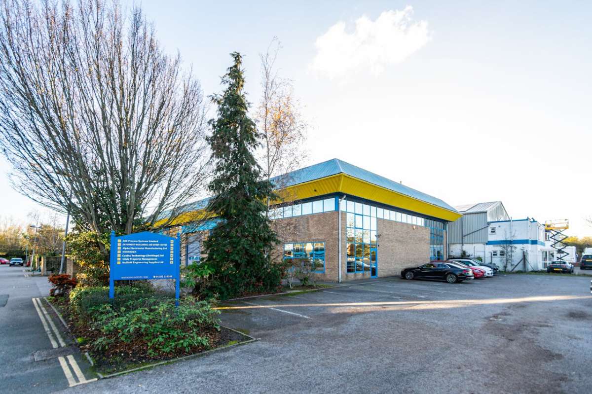 Retail/Shop in Poole - photo 4