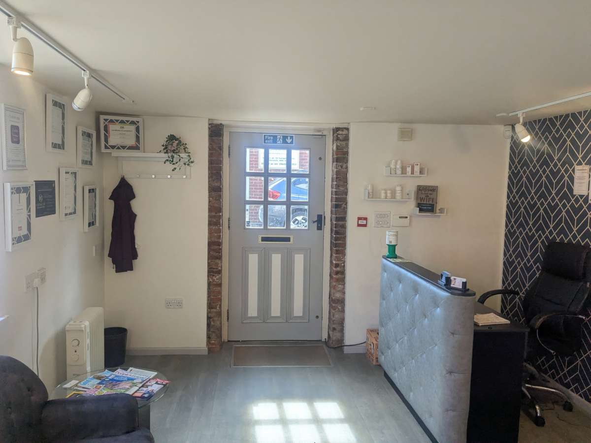 Retail/Shop in Norwich - photo 2