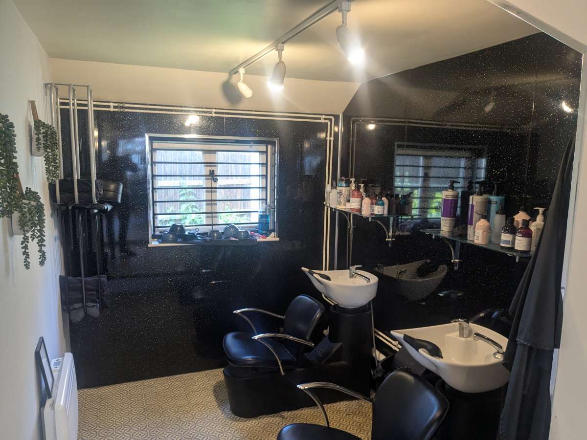 Retail/Shop in Norwich - photo 4