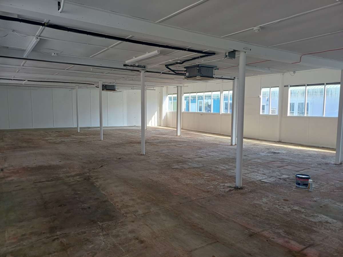 Retail/Shop in Exeter - photo 3