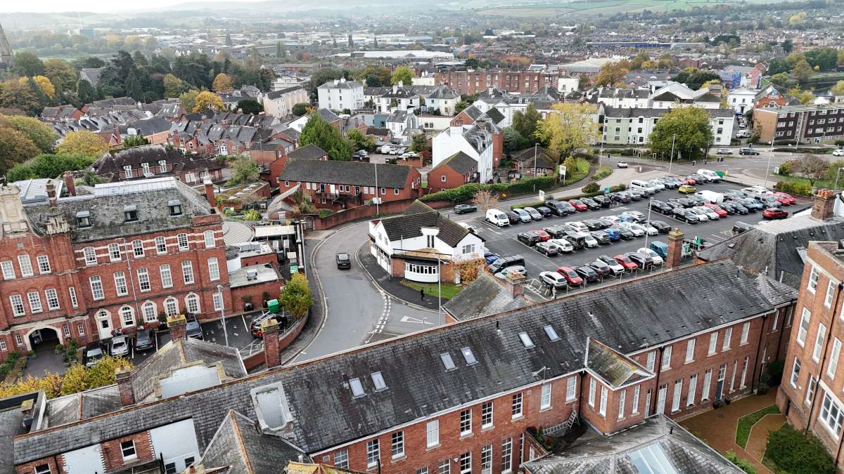 Retail/Shop in Exeter - photo 3