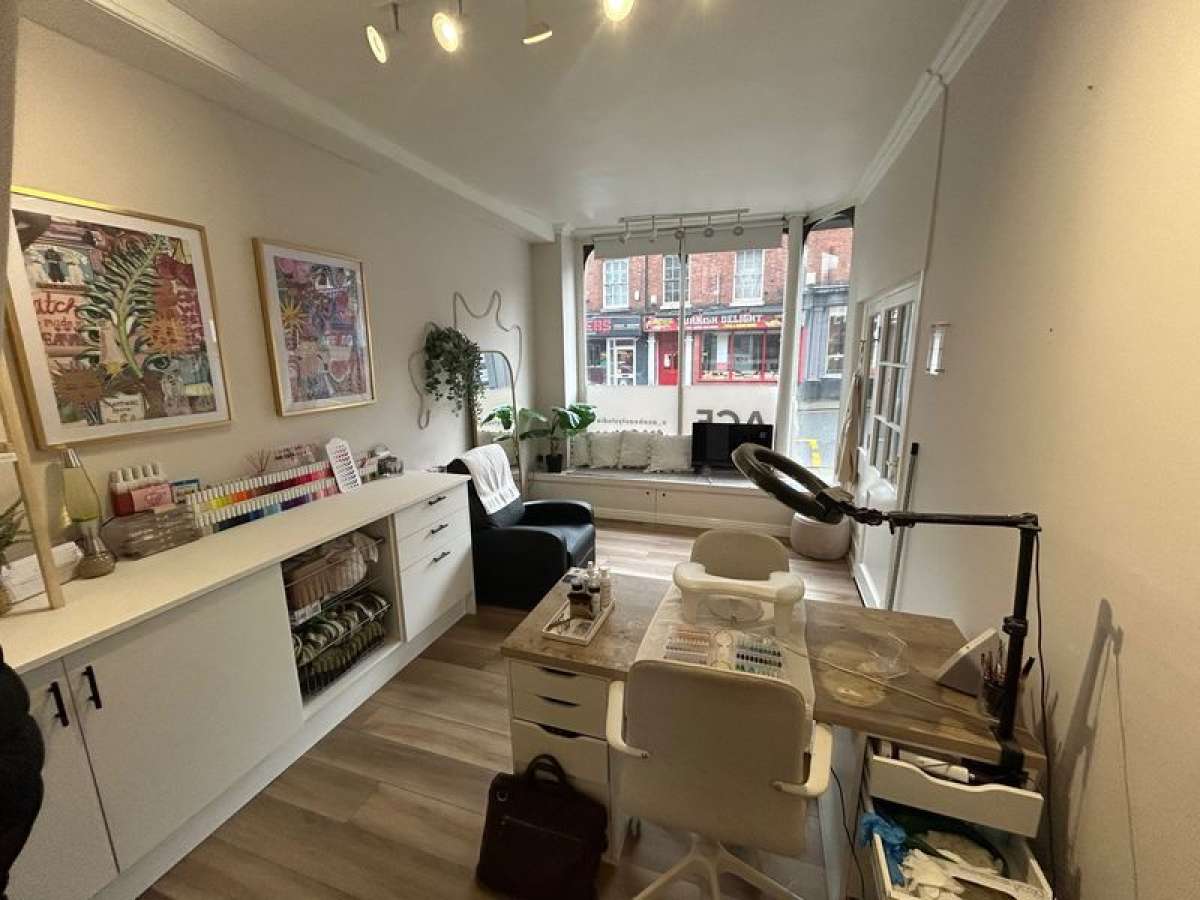 Retail/Shop in Congleton - photo 2