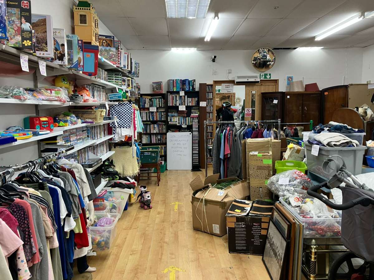 Retail/Shop in Intake - photo 4