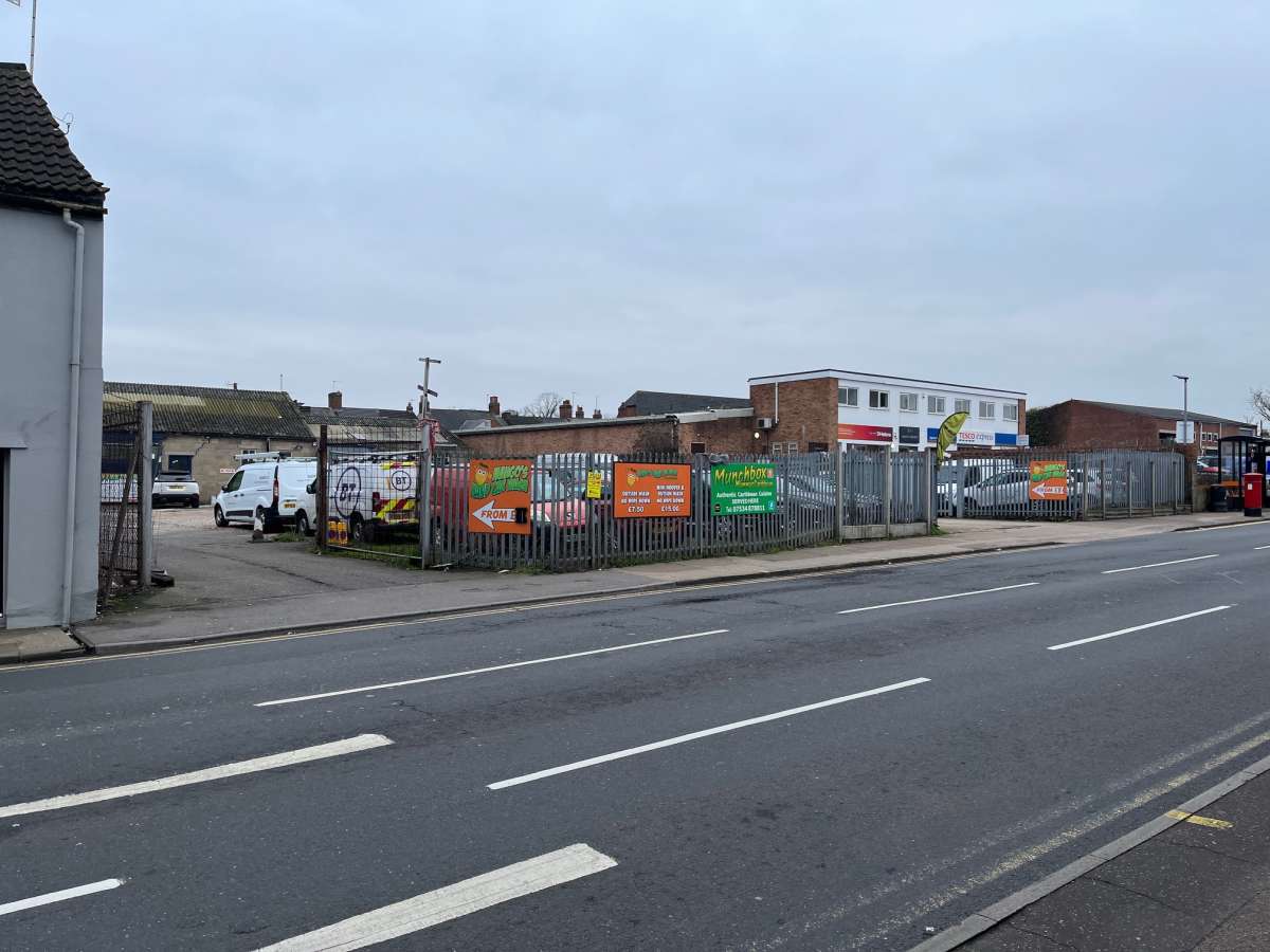 Retail/Shop in Colchester - photo 3