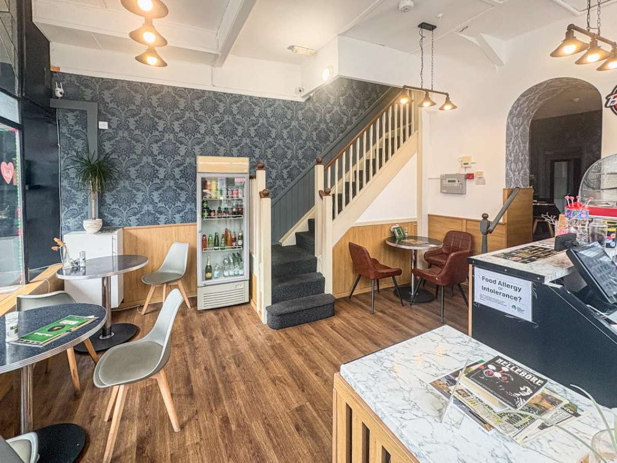 Retail/Shop in Poole - photo 2