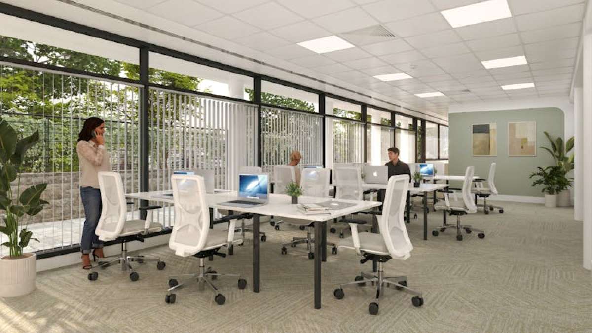 Retail/Shop in London - photo 3