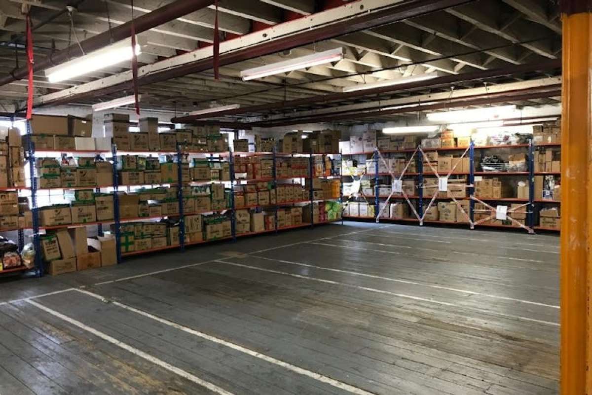 Retail/Shop in London - photo 3