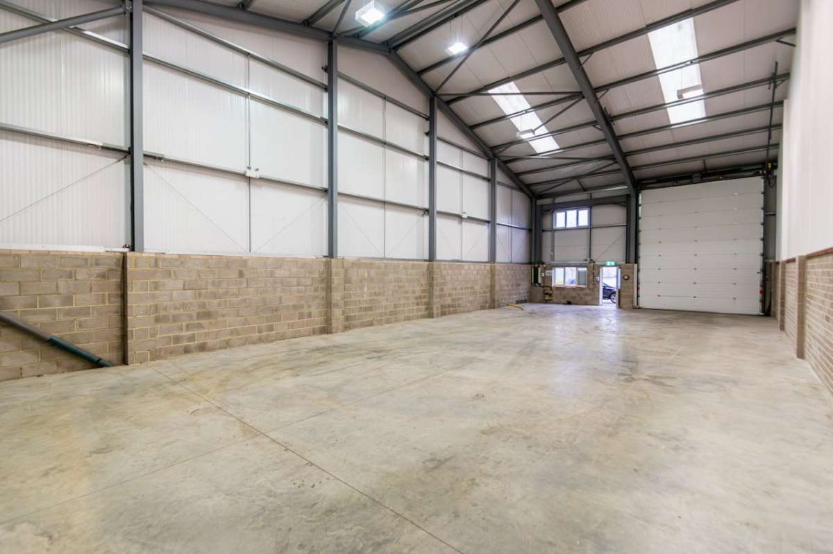 Retail/Shop in Blandford Forum - photo 3