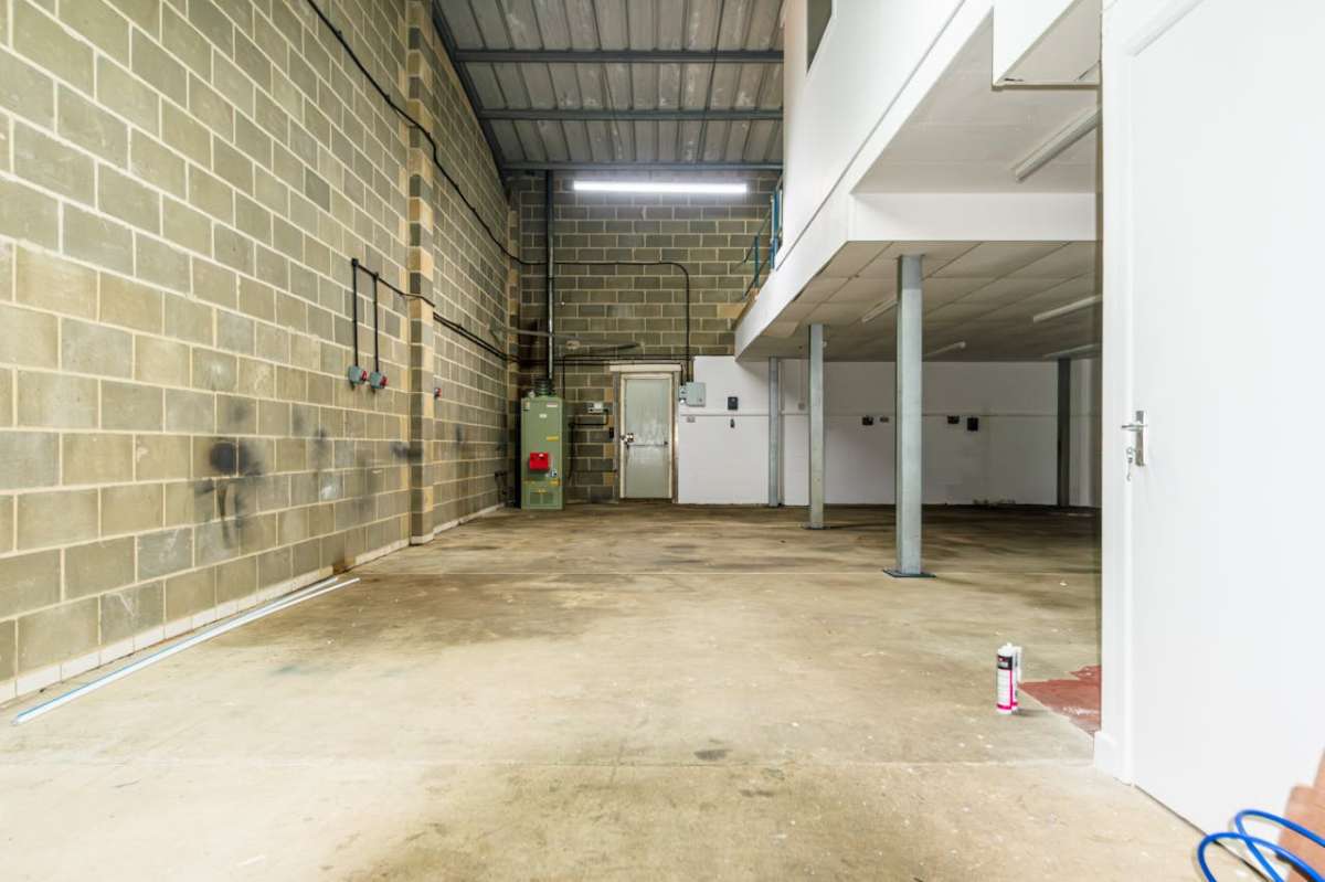 Retail/Shop in Verwood - photo 2