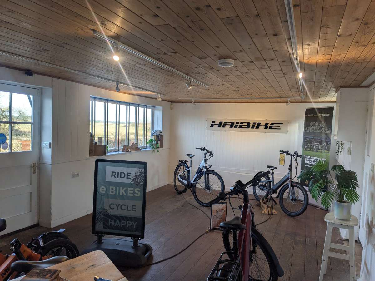 Retail/Shop in Holkham - photo 2