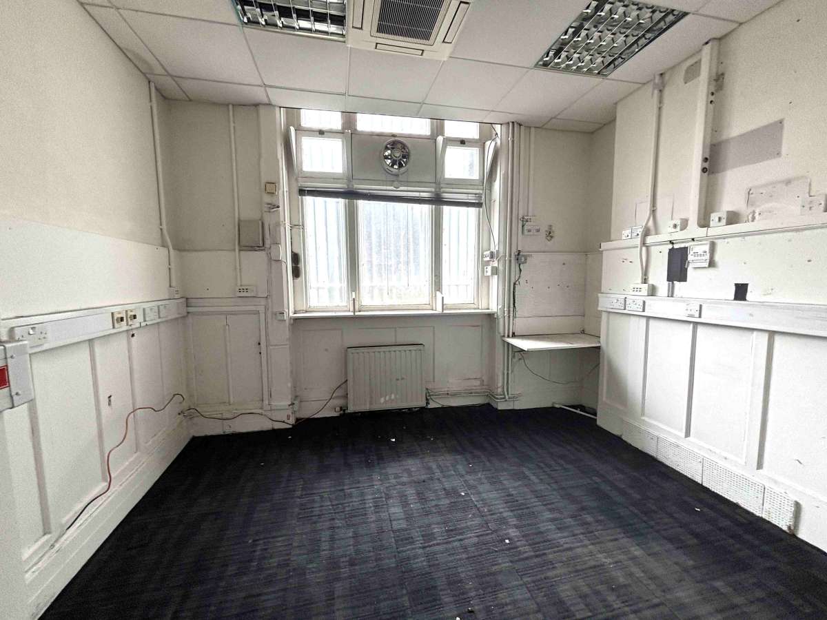 Retail/Shop in Launceston - photo 4