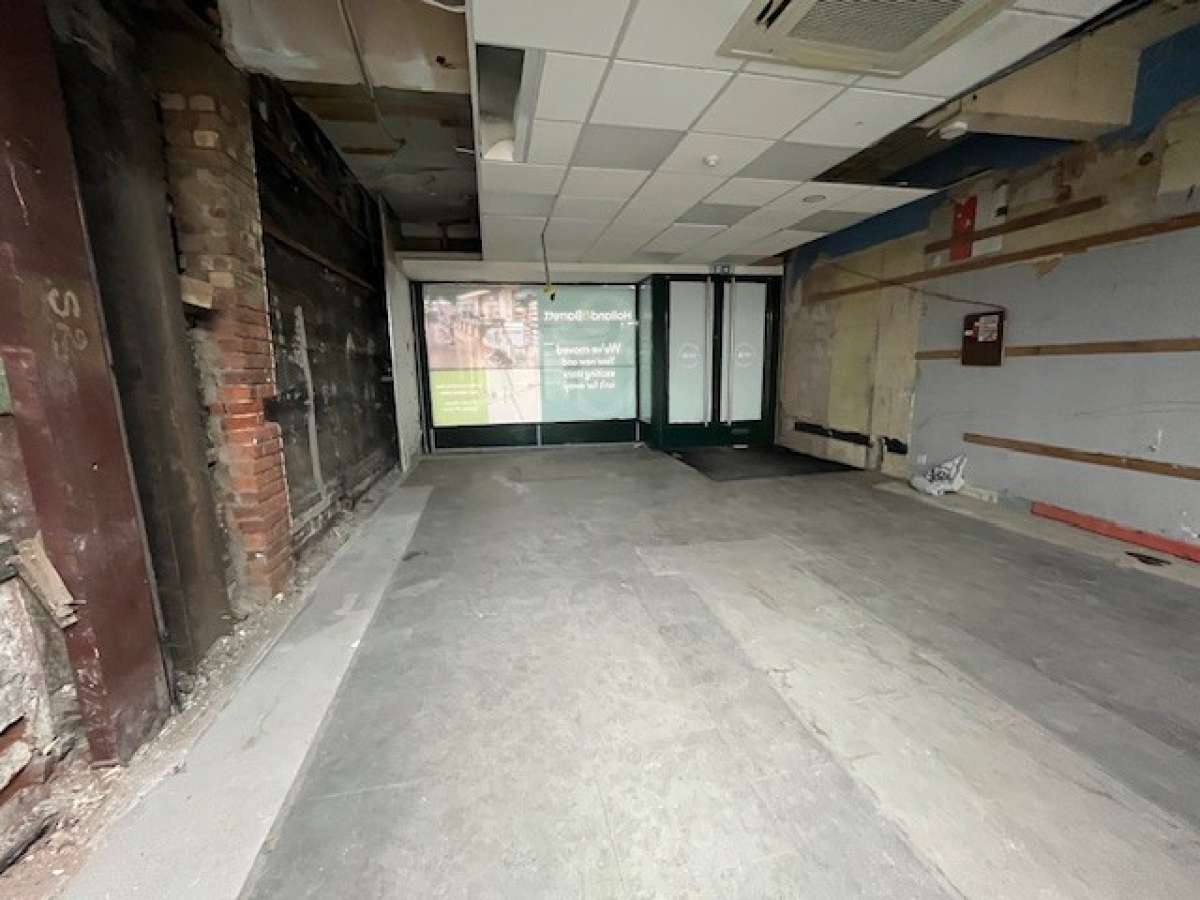 Retail/Shop in Ipswich - photo 3