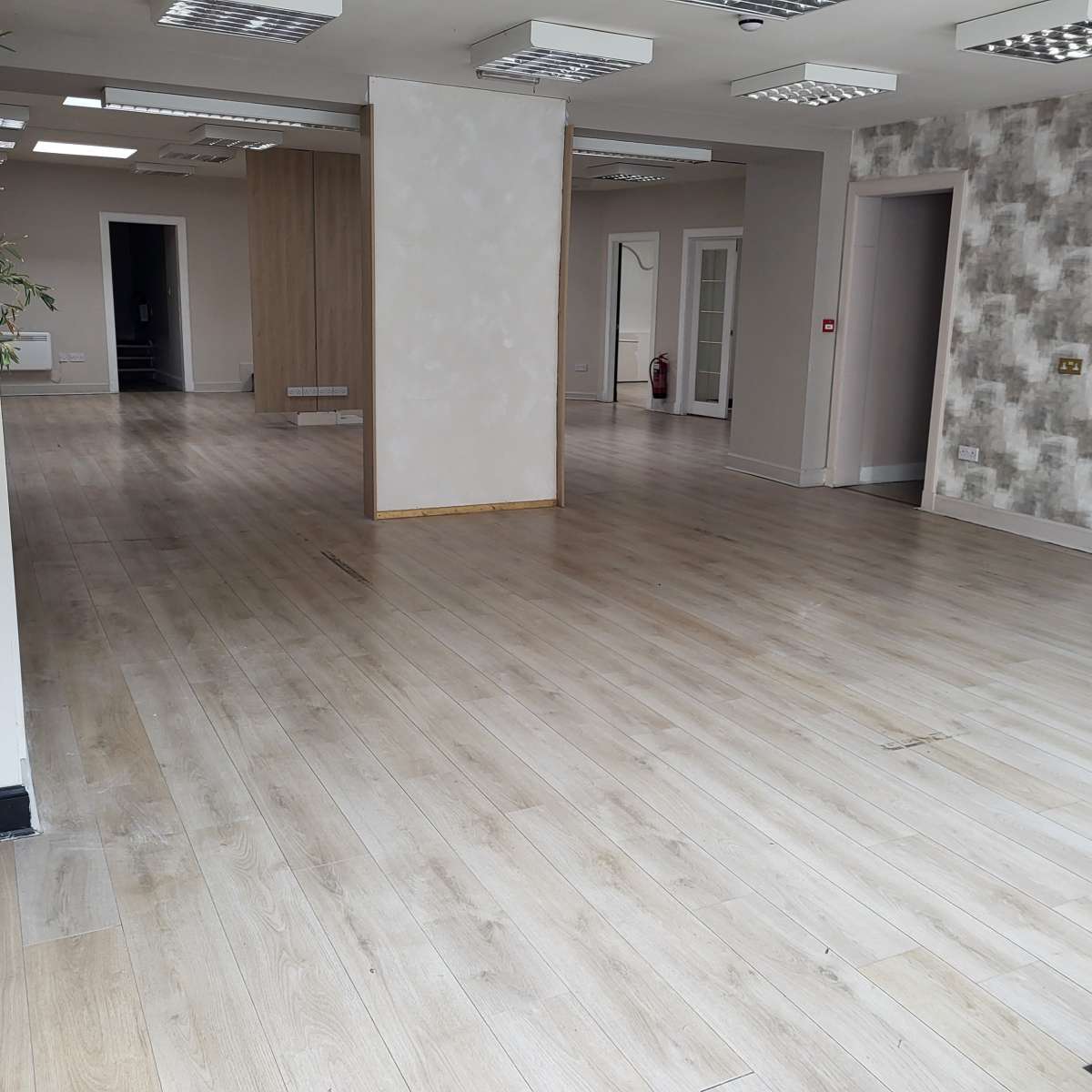 Retail/Shop in Inverness - photo 2